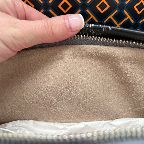 Tory Burch T Monogram Cat Printed Belt Bag Crossbody Bag Gray Cat Portrait - Picture 7 of 10